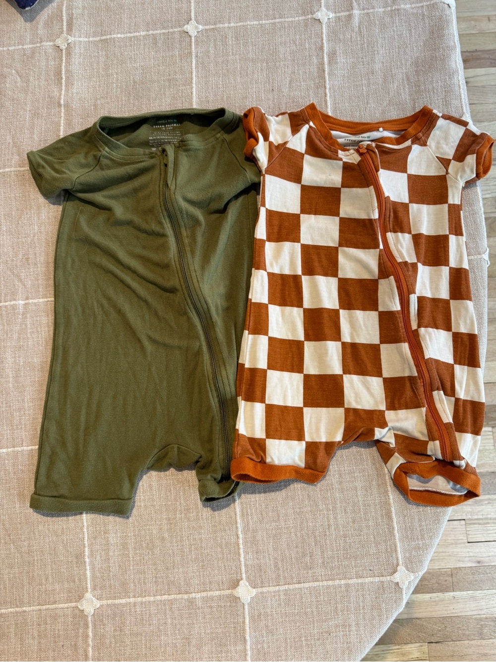 Dreamland Baby Short-Sleeve Zipper Onesies  — Olive Green & Rust Checker